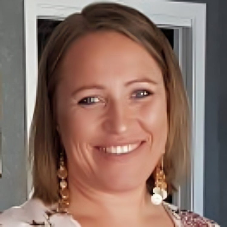 Laila Fjeldstad